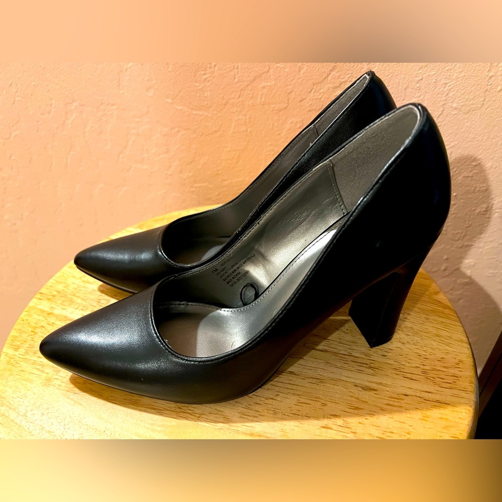 Rarely worn black heels
